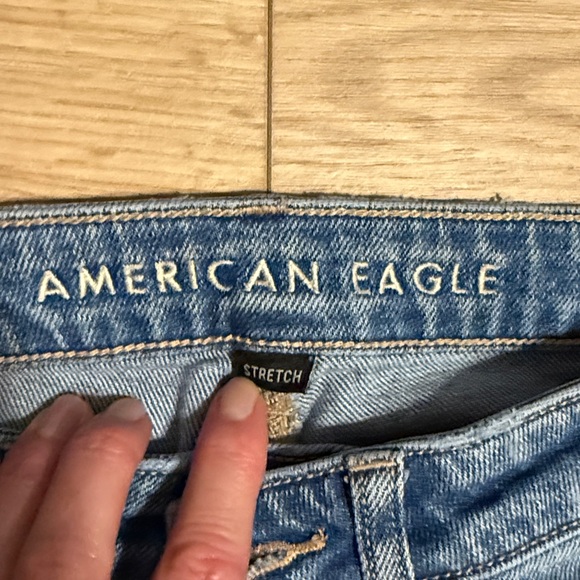 American Eagle Outfitters Light Blue Mom Straight Stretch Jeans size 2 long - Picture 2 of 6